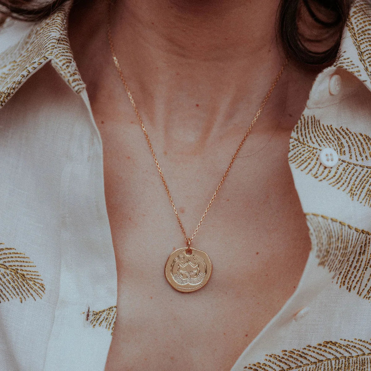 Cabinet | Mermaid Talisman On Trace Chain