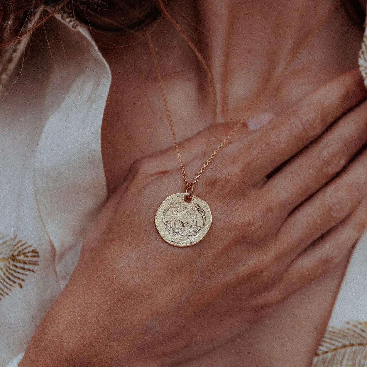 Cabinet | Mermaid Talisman On Trace Chain