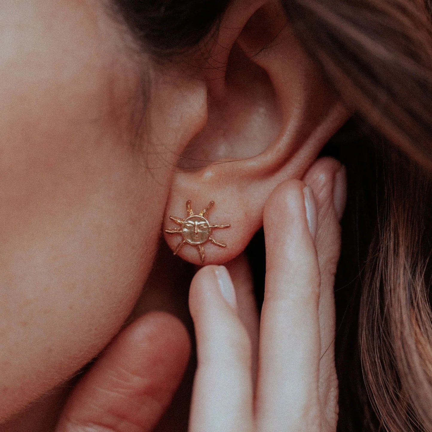 Cabinet | Sunchaser Studs