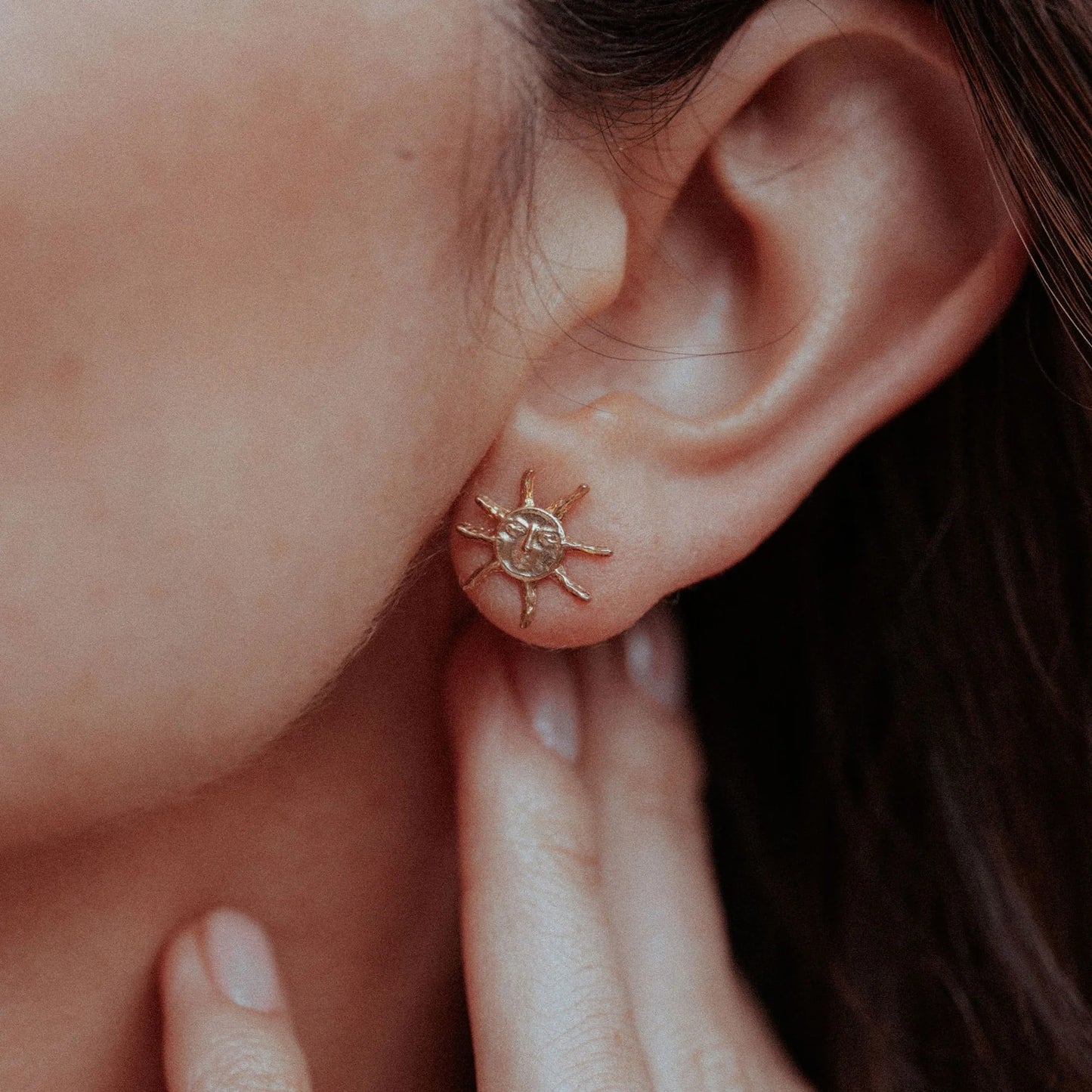 Cabinet | Sunchaser Studs