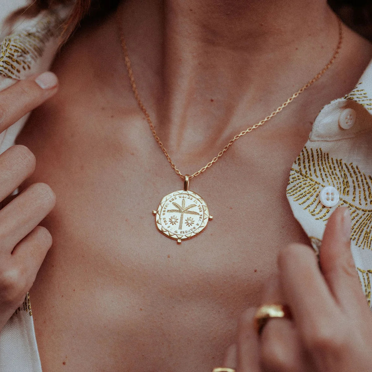 Cabinet | Shade Talisman Pendant On Trace Chain