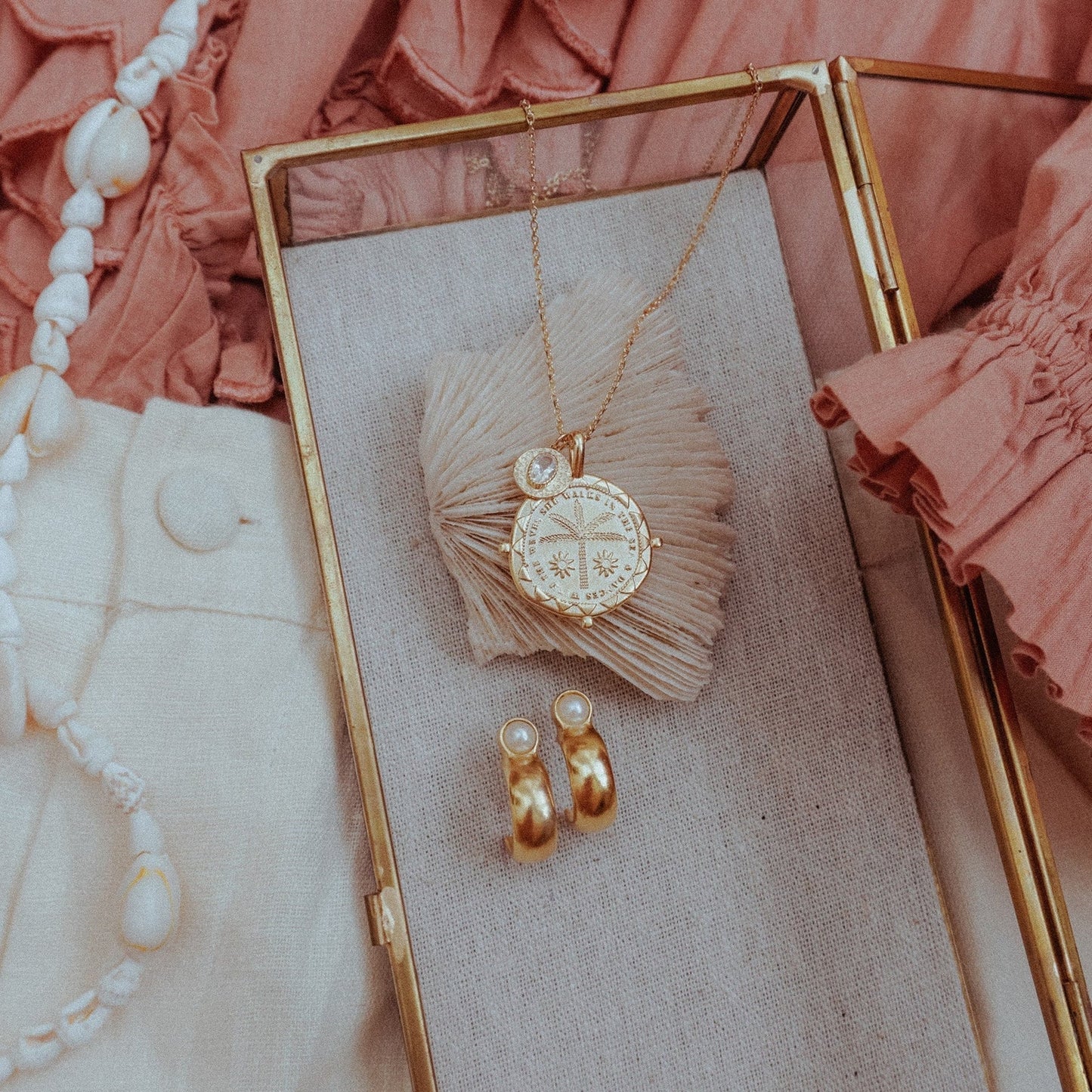 Cabinet | Kawai Hoop Earring Pearl