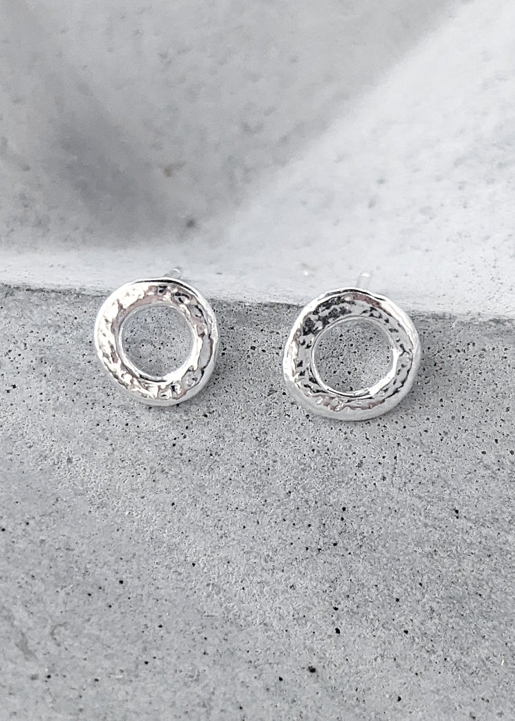 Daisy V | Rock Pool Studs